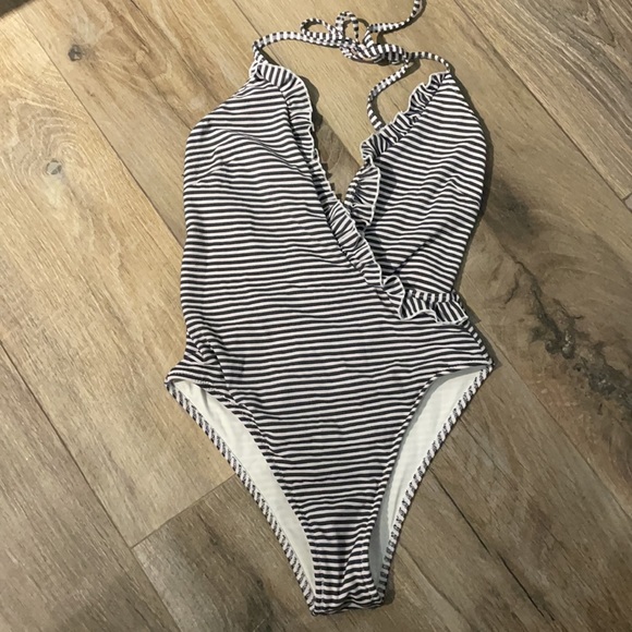 Solid & Striped The Nadine Ruffle Halter Tie One Piece Swimsuit - blue - Picture 9 of 9